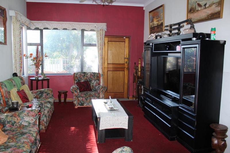 6 Bedroom Property for Sale in Glen Lilly Western Cape